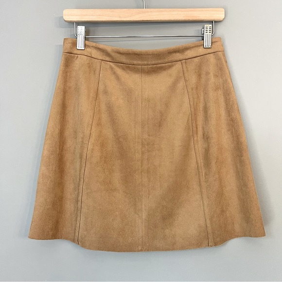 Aritzia Wilfred Free Centinela Snap Front, Vegan Suede, Tan, A-Line Mini Skirt - Picture 2 of 7
